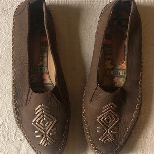 Hush Puppies Womens 9M Dark Brown Suede Leather Moccasins Flats Stitching 54784